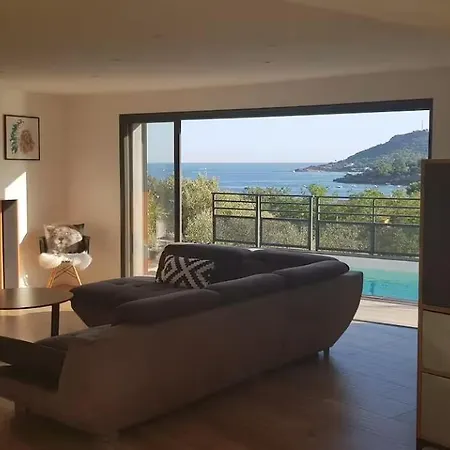 Apartamento Architect-designed Villa, Overlooking Agay Bay Saint-Raphaël