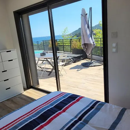 Apartamento Architect-designed Villa, Overlooking Agay Bay *