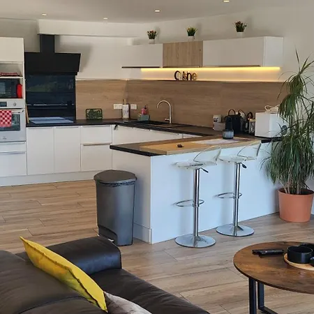 Architect-designed Villa, Overlooking Agay Bay * Saint-Raphaël