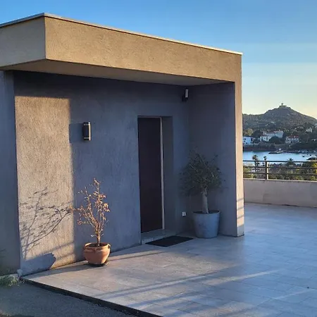 Architect-designed Villa, Overlooking Agay Bay ヴィラ *
